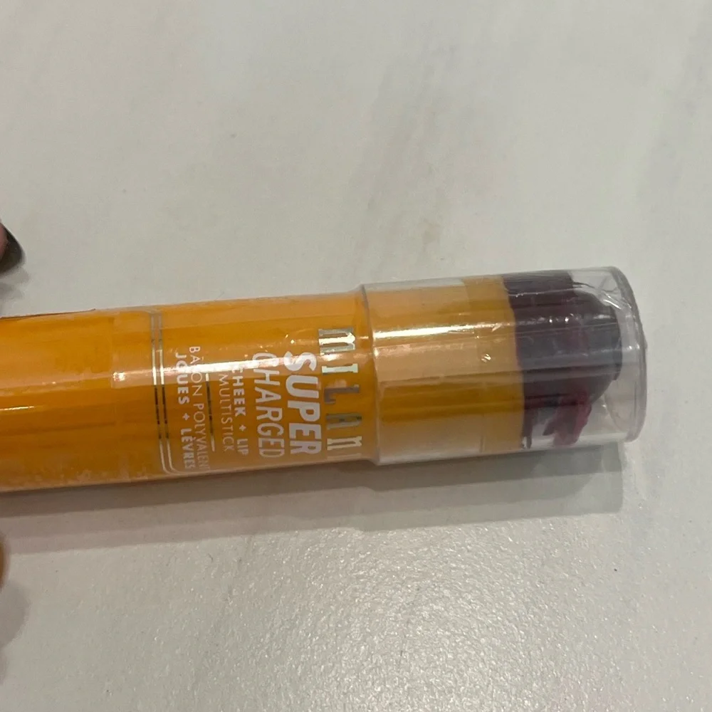 Milani supercharged cheek and lip multi stick Inberry bolt - NWT slightly melted